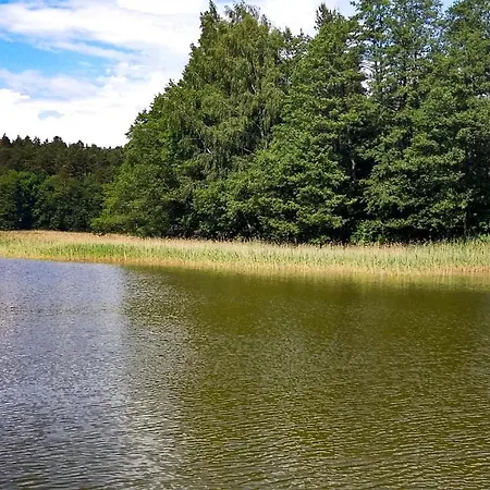 Dom Nad Jeziorem Сasa de vacaciones *